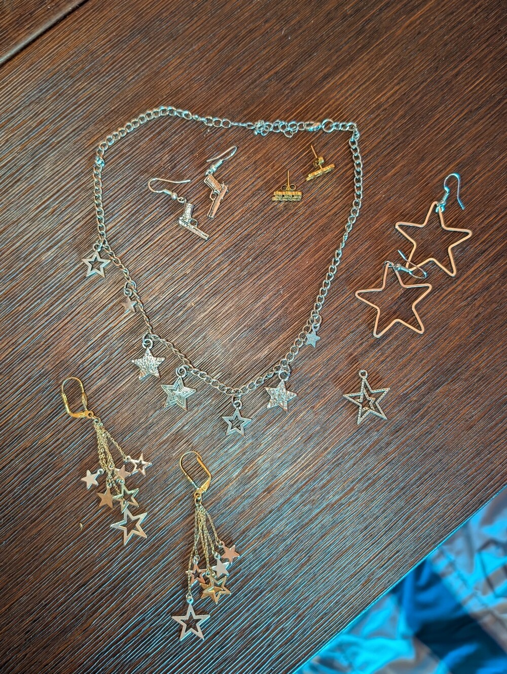 ⭐ Stars Mixed Metal Necklace and Earring Set